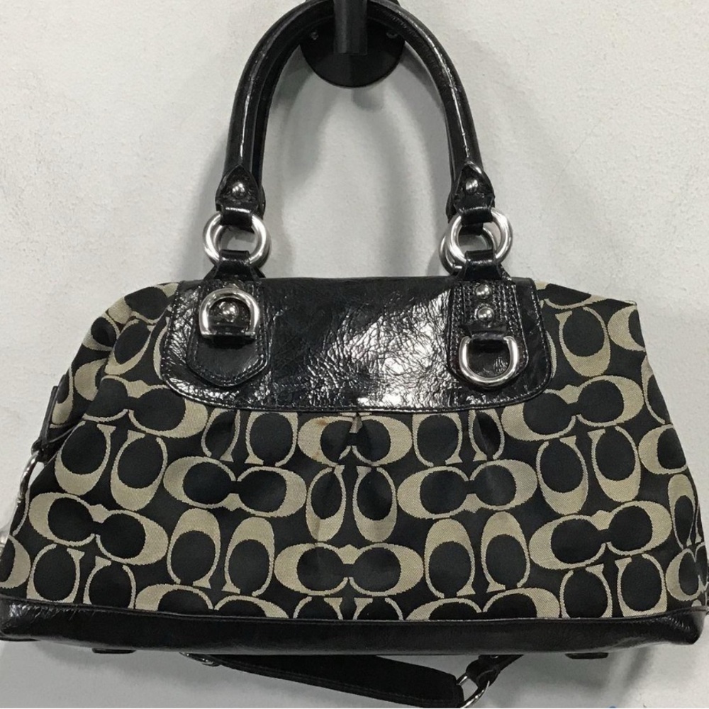 SOLD Coach Ashley Signature Black Leather Sateen Lined Shoulder Purse - Picture 2 of 5